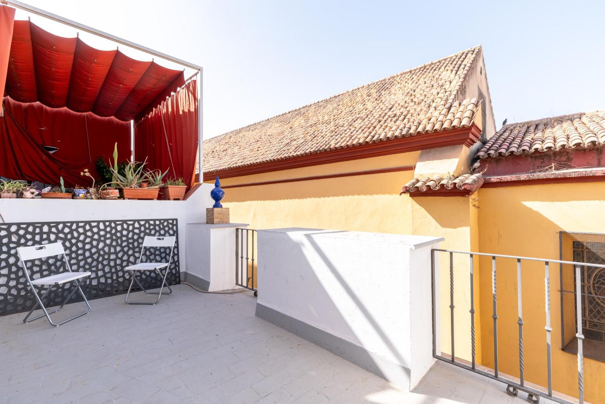 House Sevillana Parking Buitenkant foto