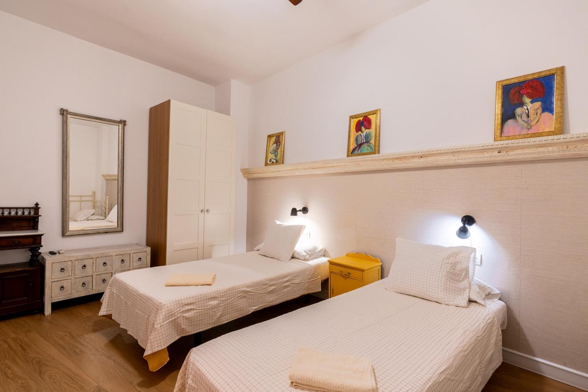 House Sevillana Parking Buitenkant foto